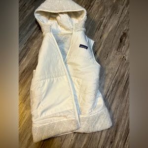 Patagonia Womens Vest White Hooded Reversible Sz M